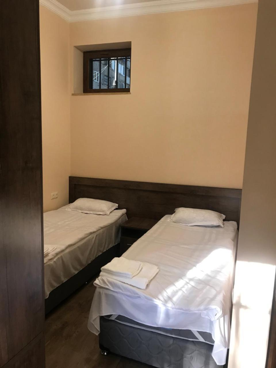 Guest house Abovyan street Erévan Extérieur photo