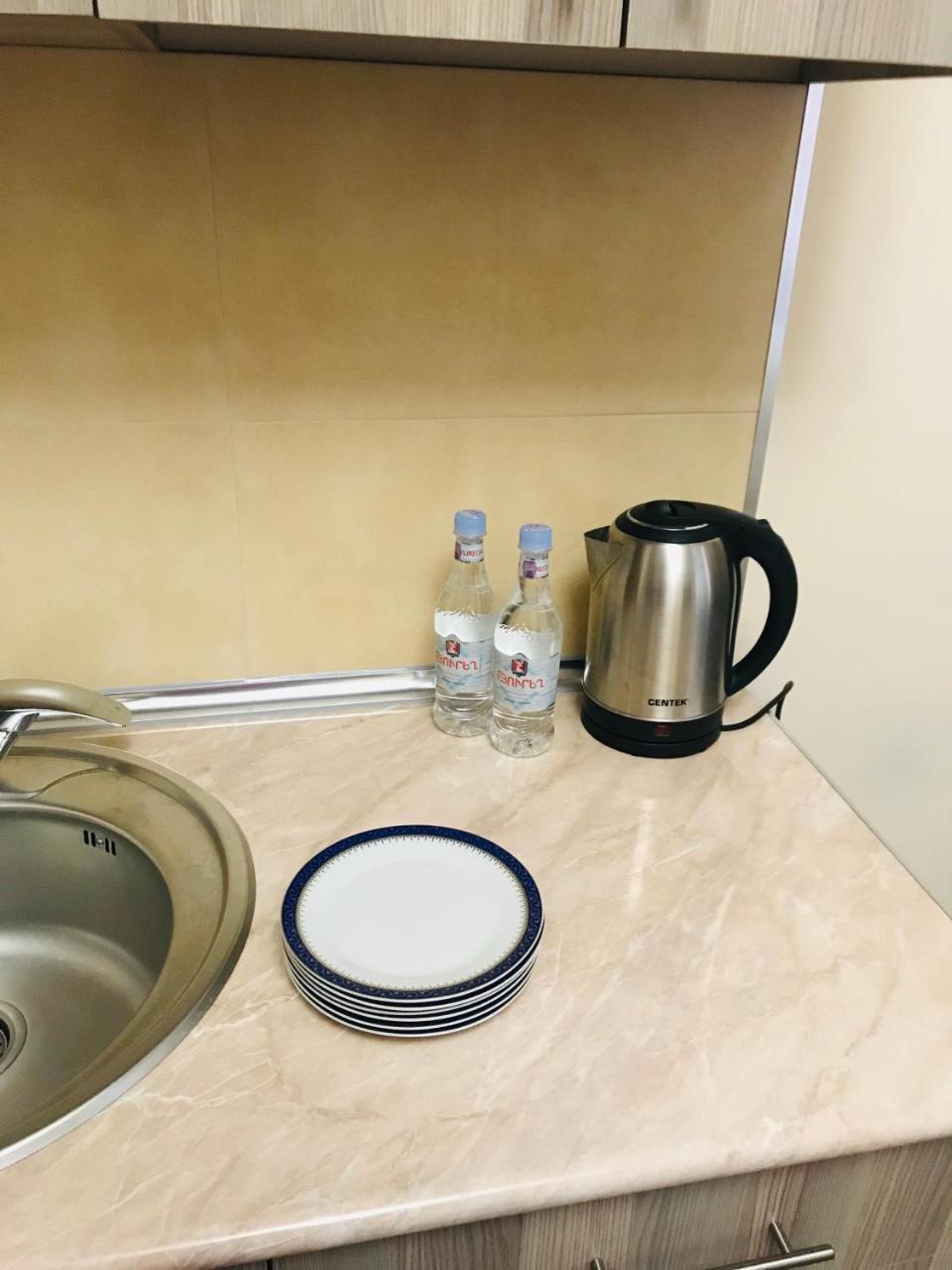 Guest house Abovyan street Erévan Extérieur photo